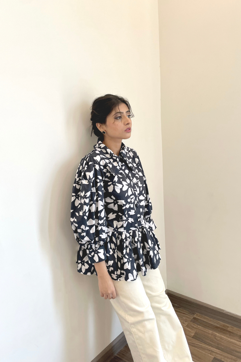 Noir Comfort Top
