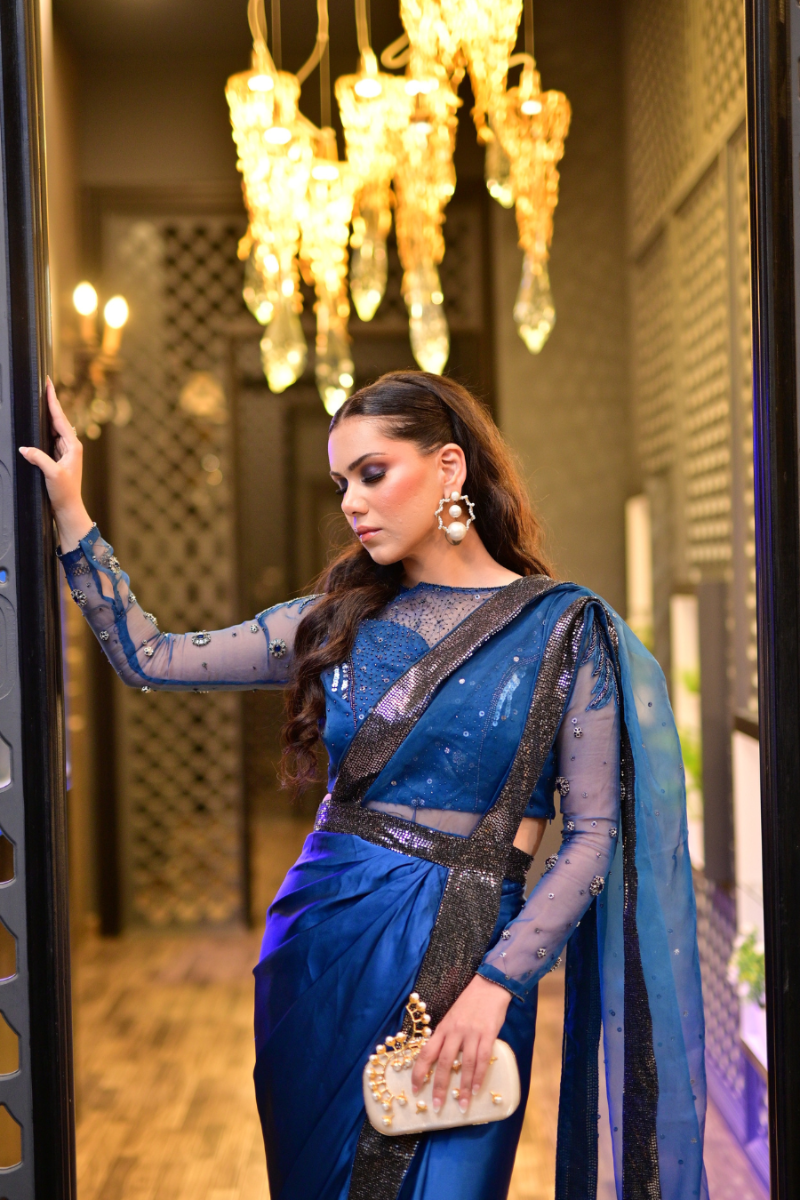 Nebula Glam Sari