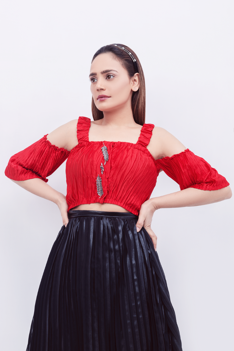 Blush me pleated crop top